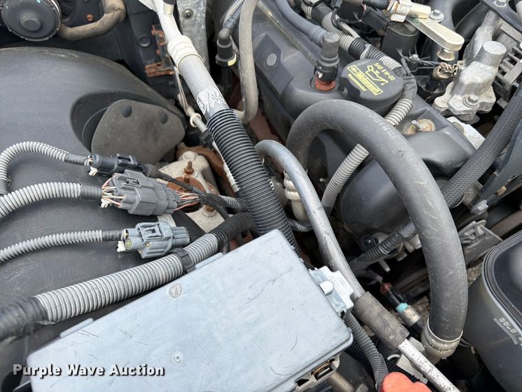 image for item EL0105 2010 Ford Crown Victoria 