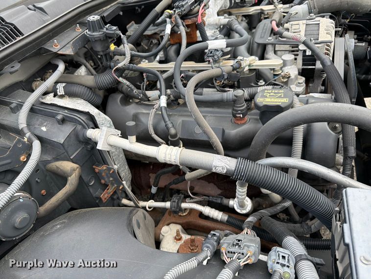 image for item EL0105 2010 Ford Crown Victoria 