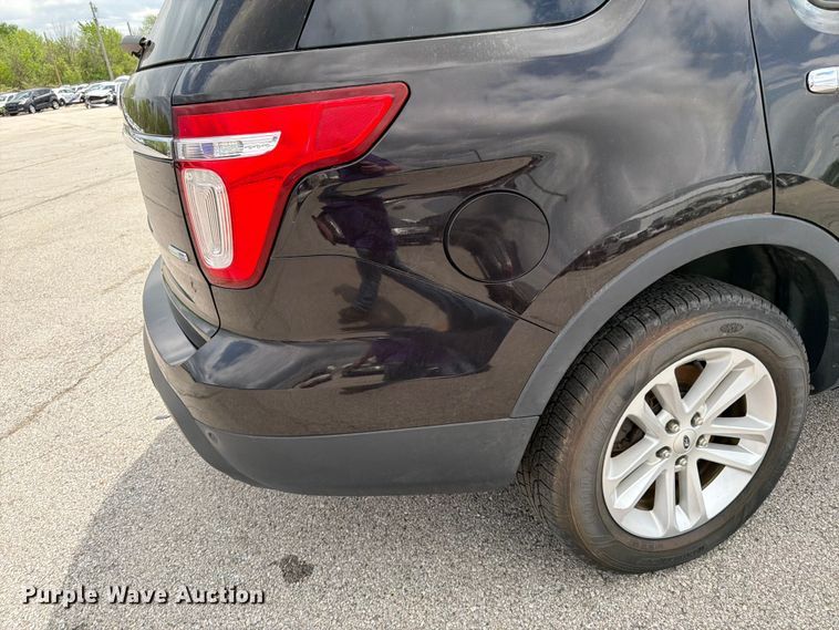 image for item EL0106 2013 Ford Explorer SUV