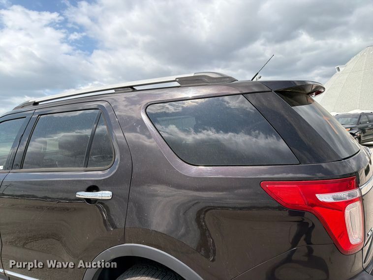 image for item EL0106 2013 Ford Explorer SUV