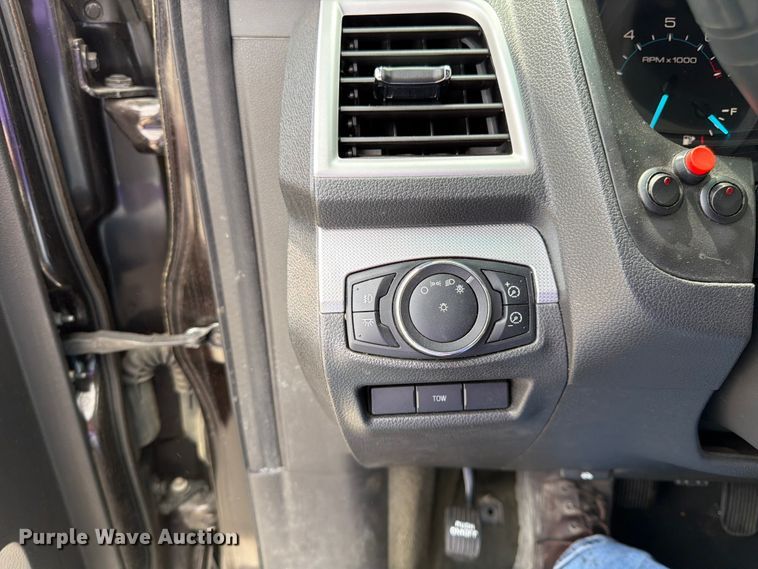 image for item EL0106 2013 Ford Explorer SUV