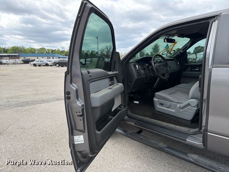 image for item EL0107 2013 Ford F150 Ext. Cab pickup truck