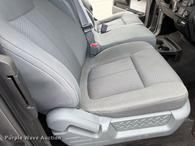 image for item EL0107 2013 Ford F150 Ext. Cab pickup truck