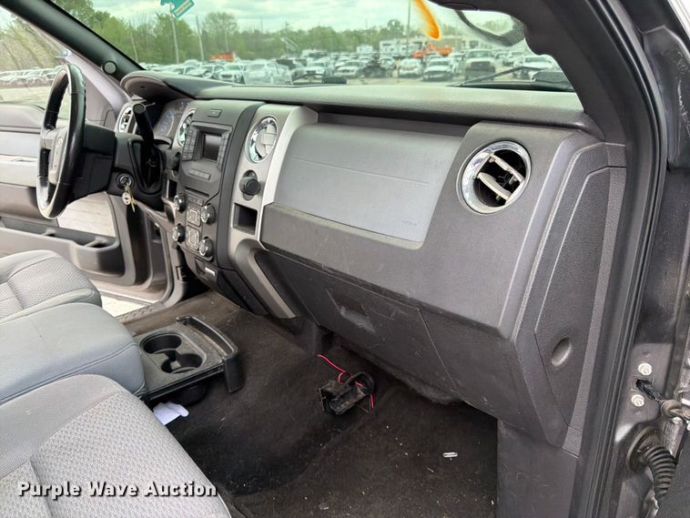 image for item EL0107 2013 Ford F150 Ext. Cab pickup truck