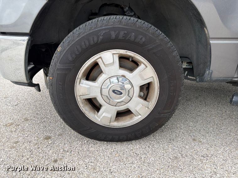 image for item EL0107 2013 Ford F150 Ext. Cab pickup truck