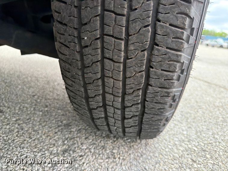 image for item EL0107 2013 Ford F150 Ext. Cab pickup truck