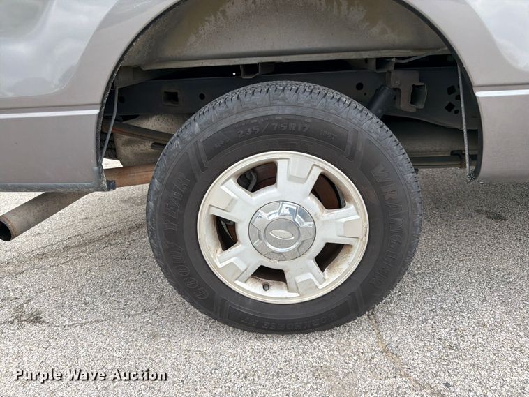 image for item EL0107 2013 Ford F150 Ext. Cab pickup truck