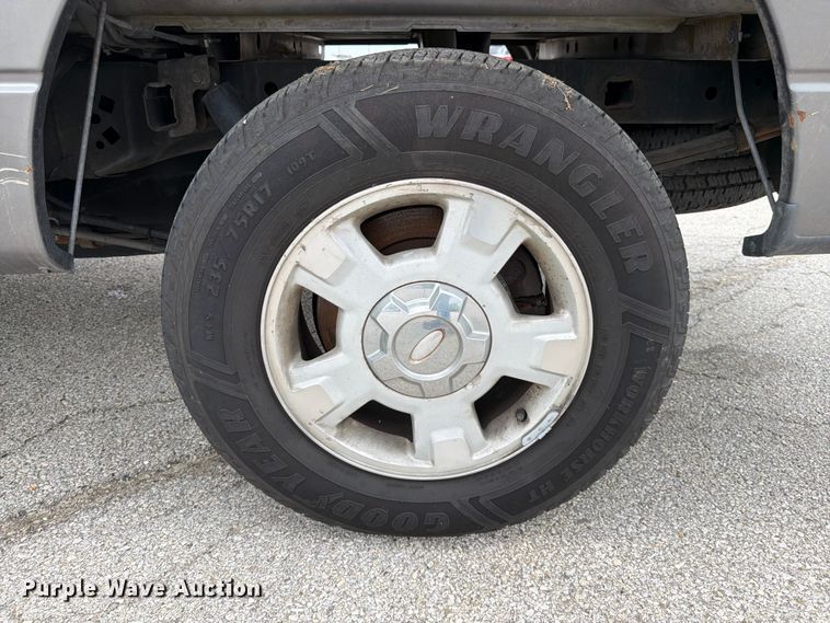 image for item EL0107 2013 Ford F150 Ext. Cab pickup truck