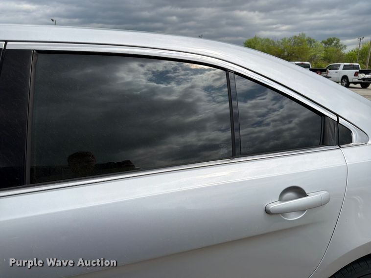 image for item EL0108 2015 Ford Taurus 