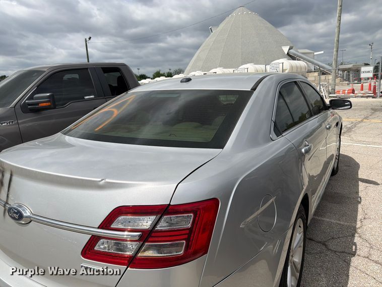 image for item EL0108 2015 Ford Taurus 