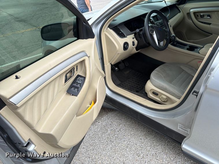 image for item EL0108 2015 Ford Taurus 