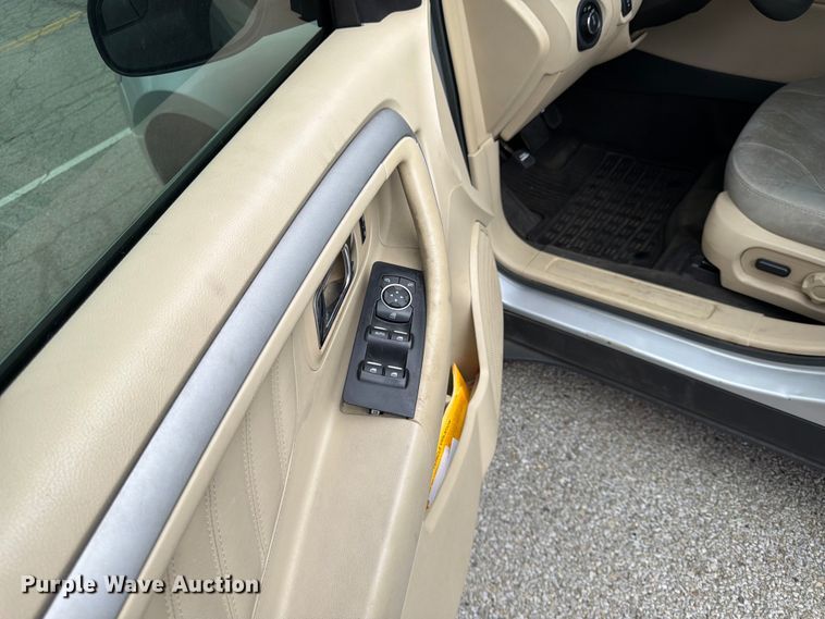 image for item EL0108 2015 Ford Taurus 