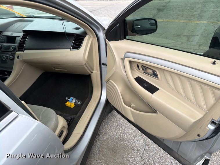 image for item EL0108 2015 Ford Taurus 