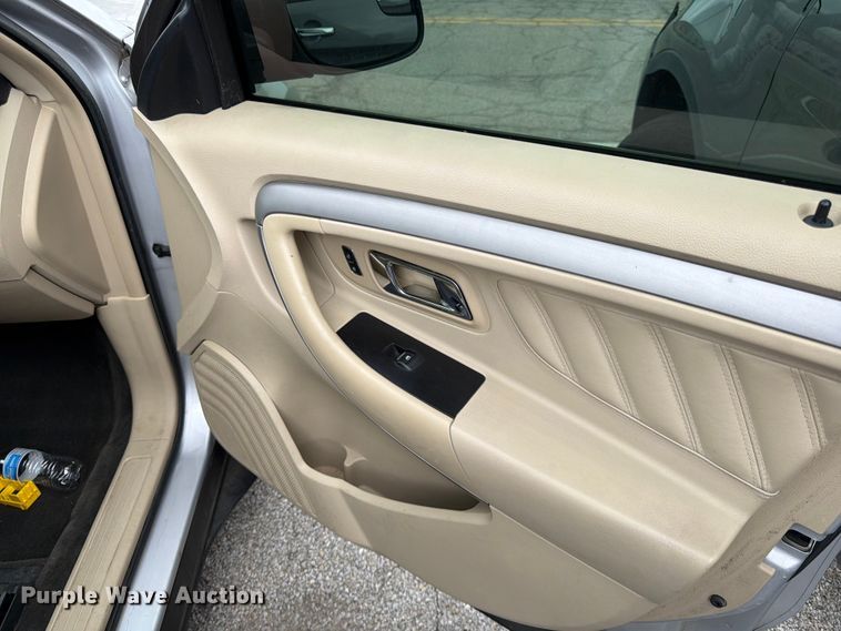 image for item EL0108 2015 Ford Taurus 