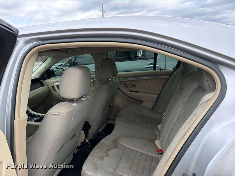 image for item EL0108 2015 Ford Taurus 