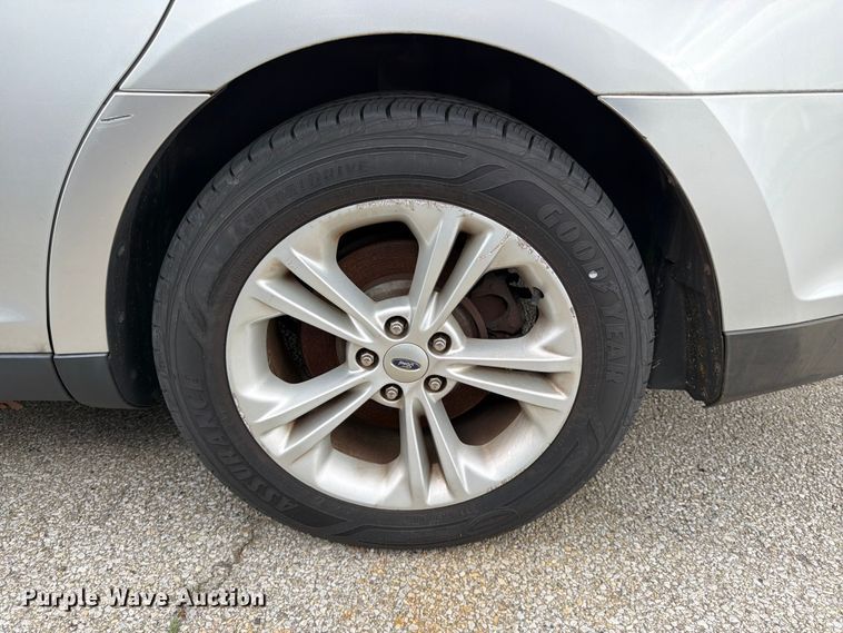 image for item EL0108 2015 Ford Taurus 