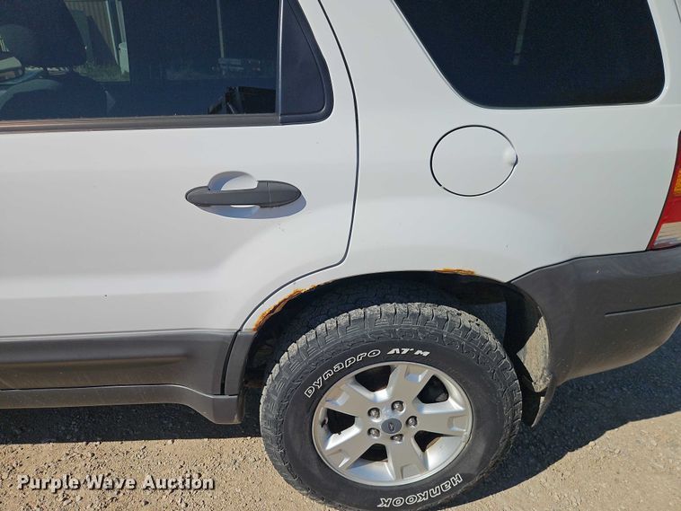 image for item EO7218 2007 Ford Escape SUV