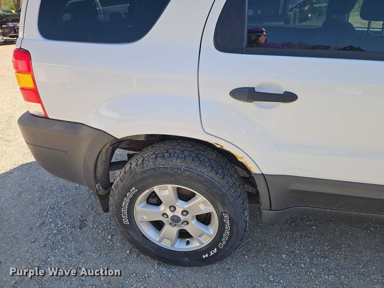image for item EO7218 2007 Ford Escape SUV