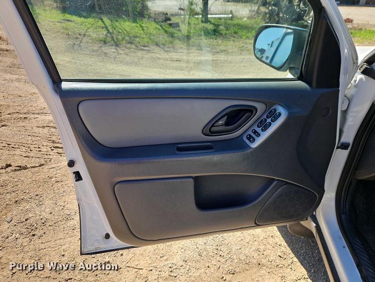 image for item EO7218 2007 Ford Escape SUV