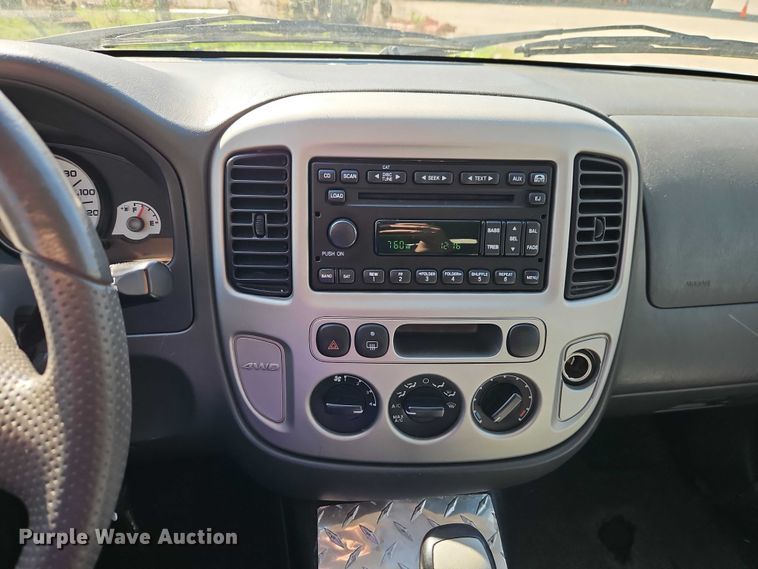 image for item EO7218 2007 Ford Escape SUV