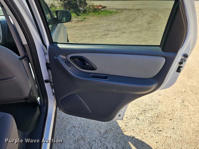 image for item EO7218 2007 Ford Escape SUV