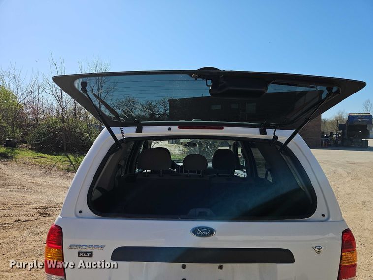 image for item EO7218 2007 Ford Escape SUV