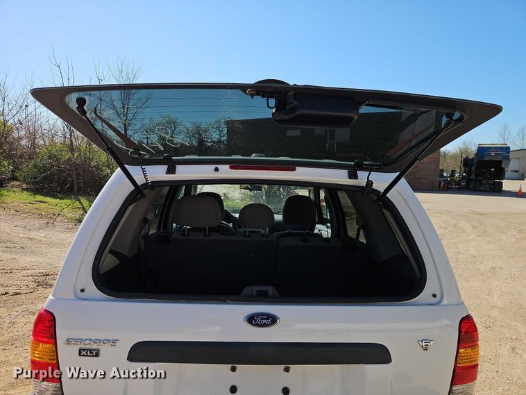 image for item EO7218 2007 Ford Escape SUV