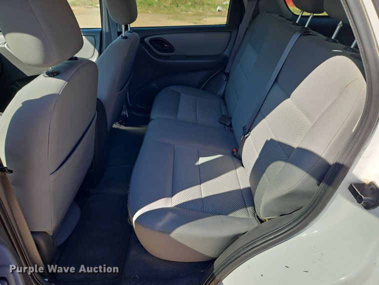 image for item EO7218 2007 Ford Escape SUV