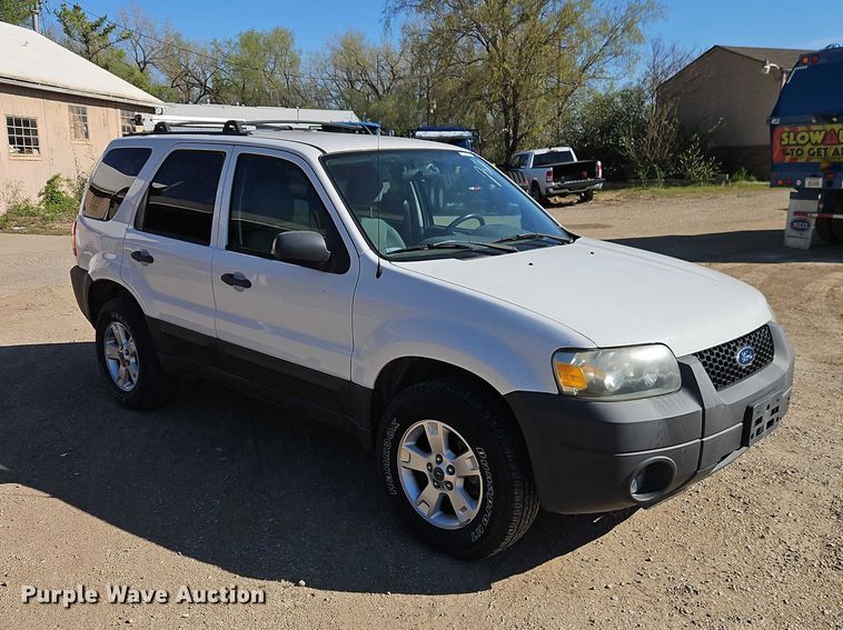 image for item EO7220 2006 Ford Escape SUV