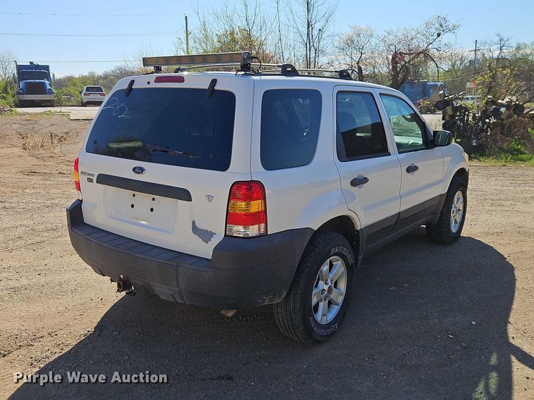 image for item EO7220 2006 Ford Escape SUV