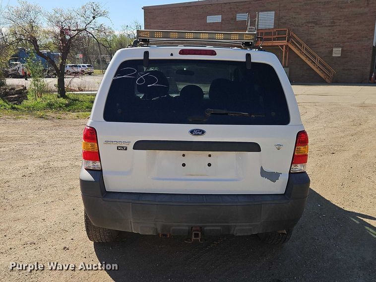 image for item EO7220 2006 Ford Escape SUV