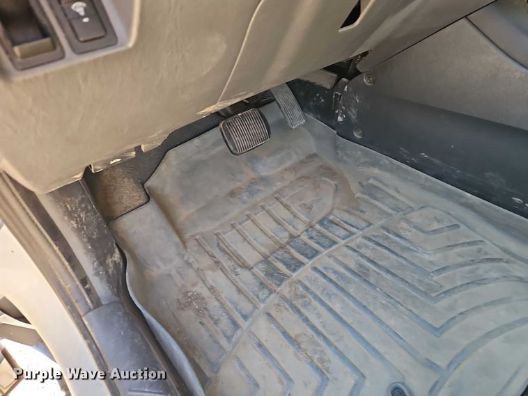 image for item EO7220 2006 Ford Escape SUV