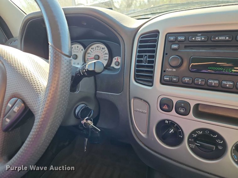 image for item EO7220 2006 Ford Escape SUV