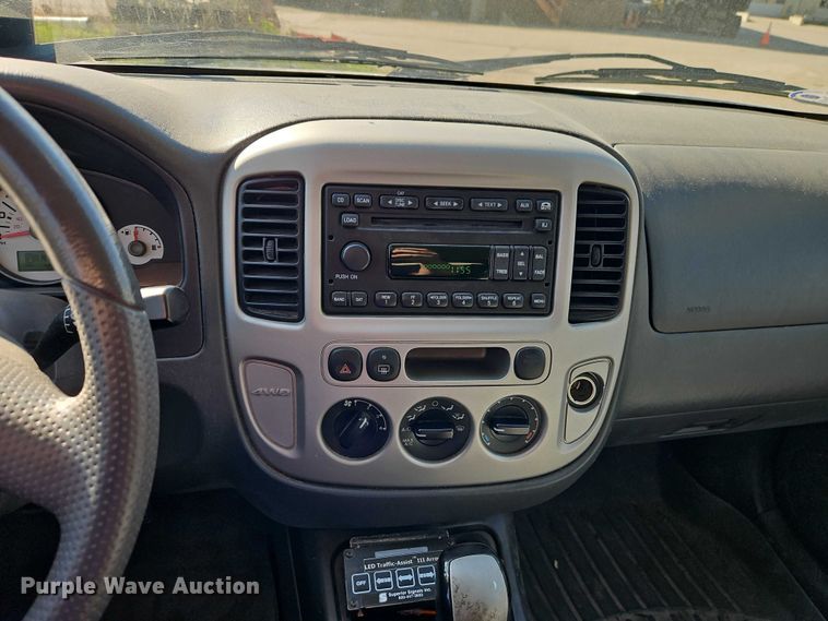 image for item EO7220 2006 Ford Escape SUV