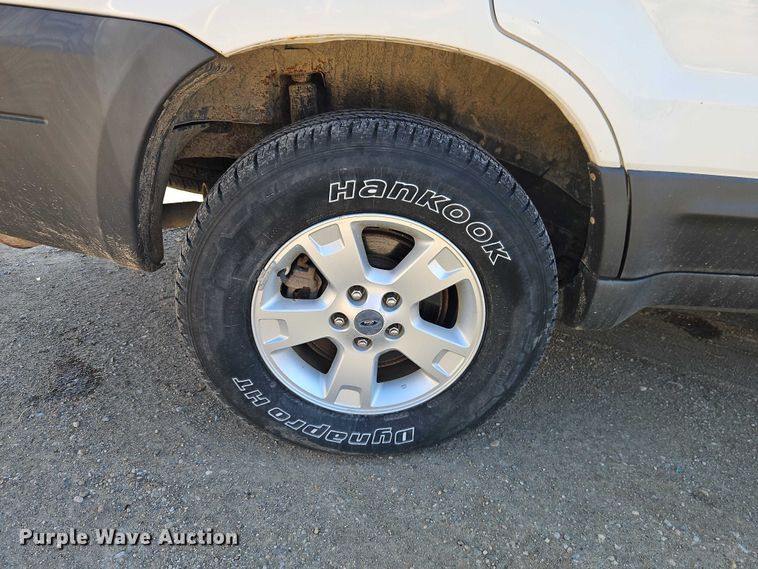image for item EO7220 2006 Ford Escape SUV