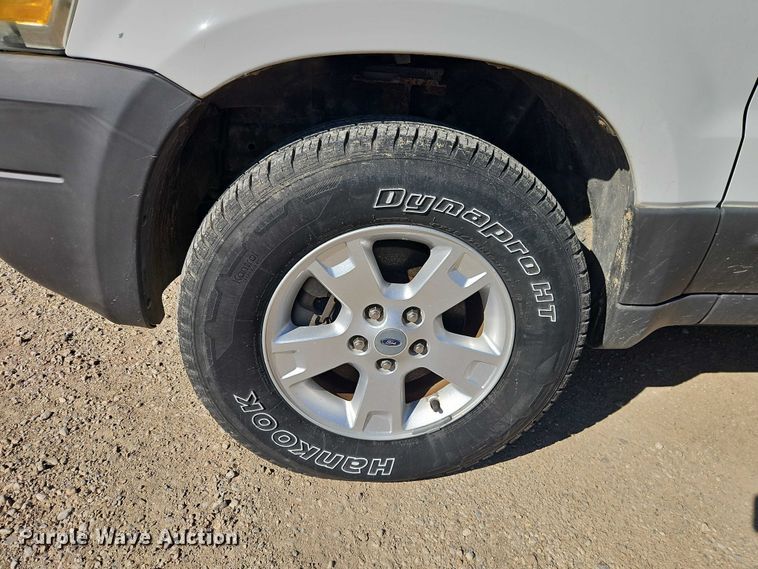image for item EO7220 2006 Ford Escape SUV