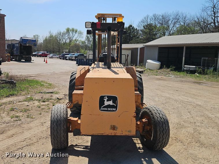 image for item EO7221 John Deere 482C forklift