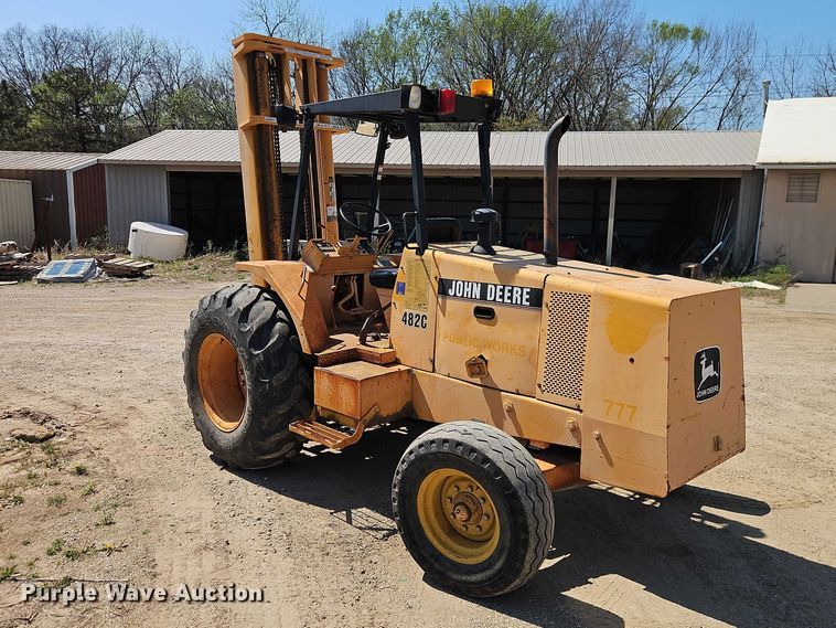 image for item EO7221 John Deere 482C forklift