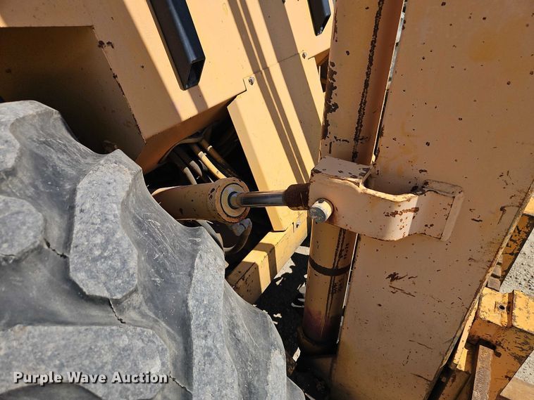 image for item EO7221 John Deere 482C forklift