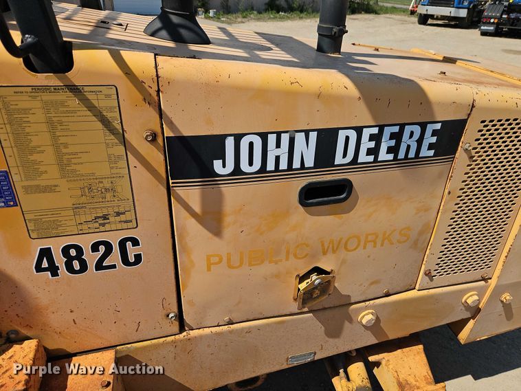 image for item EO7221 John Deere 482C forklift