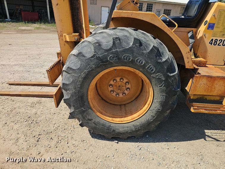 image for item EO7221 John Deere 482C forklift