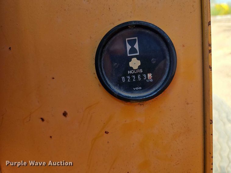 image for item EO7221 John Deere 482C forklift