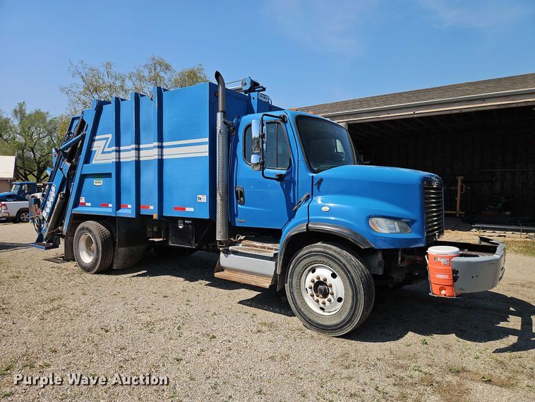 image for item EO7222 2011 Freightliner M2 refuse truck