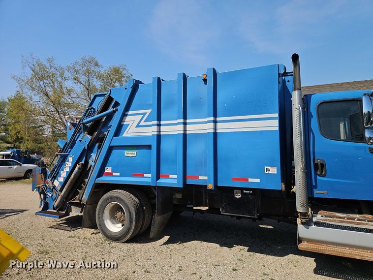 image for item EO7222 2011 Freightliner M2 refuse truck