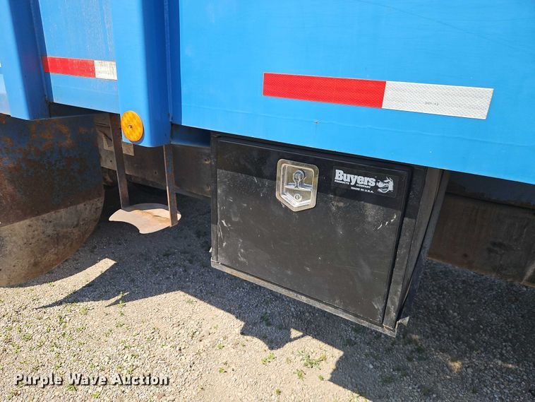 image for item EO7222 2011 Freightliner M2 refuse truck