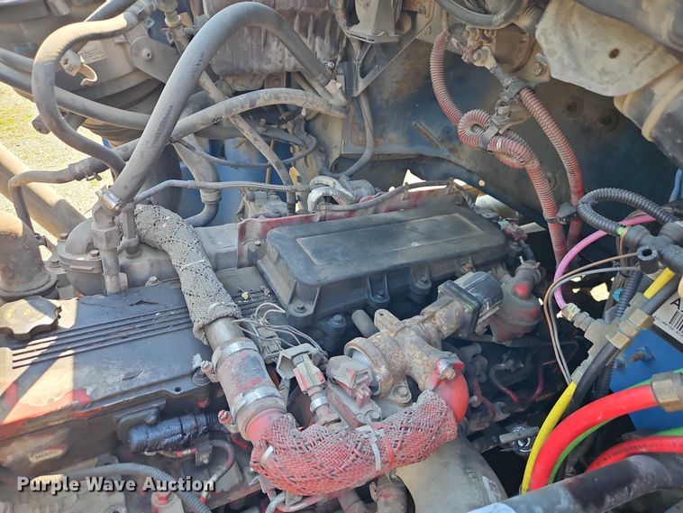 image for item EO7222 2011 Freightliner M2 refuse truck