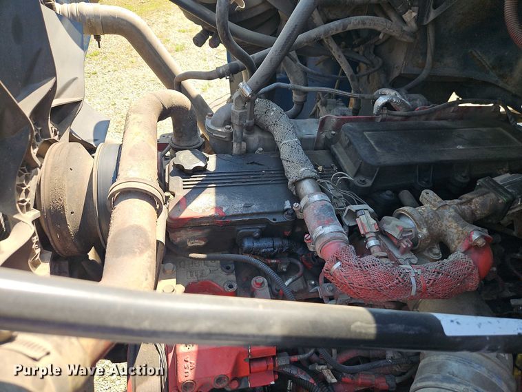 image for item EO7222 2011 Freightliner M2 refuse truck