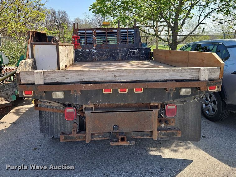 image for item EO7223 2013 Ford F350 Super Duty XL flatbed pickup truck