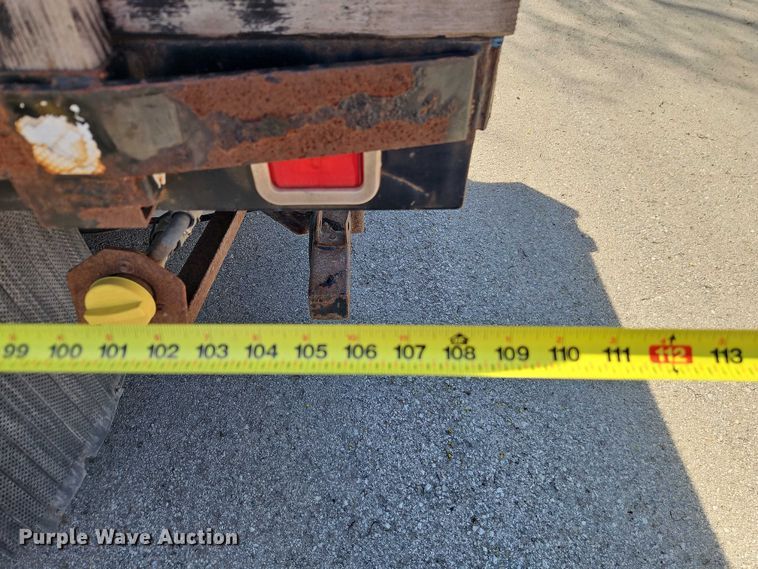 image for item EO7223 2013 Ford F350 Super Duty XL flatbed pickup truck