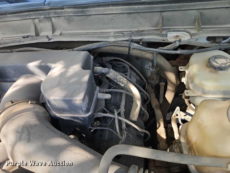 image for item EO7223 2013 Ford F350 Super Duty XL flatbed pickup truck